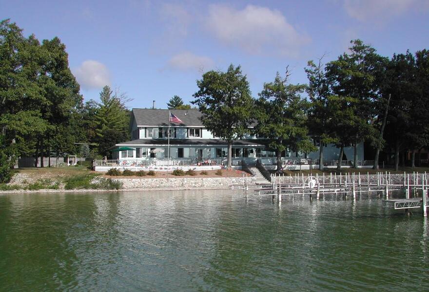 Churchill Pointe Inn