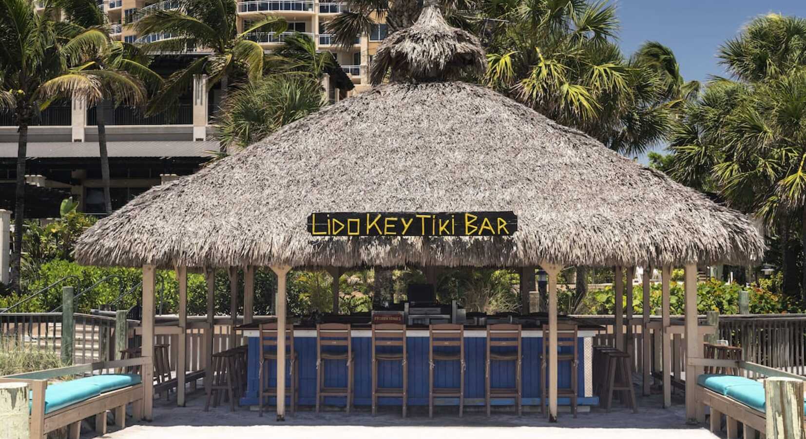 Tiki bar