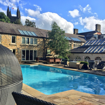 Outdoor Pool Terrace 