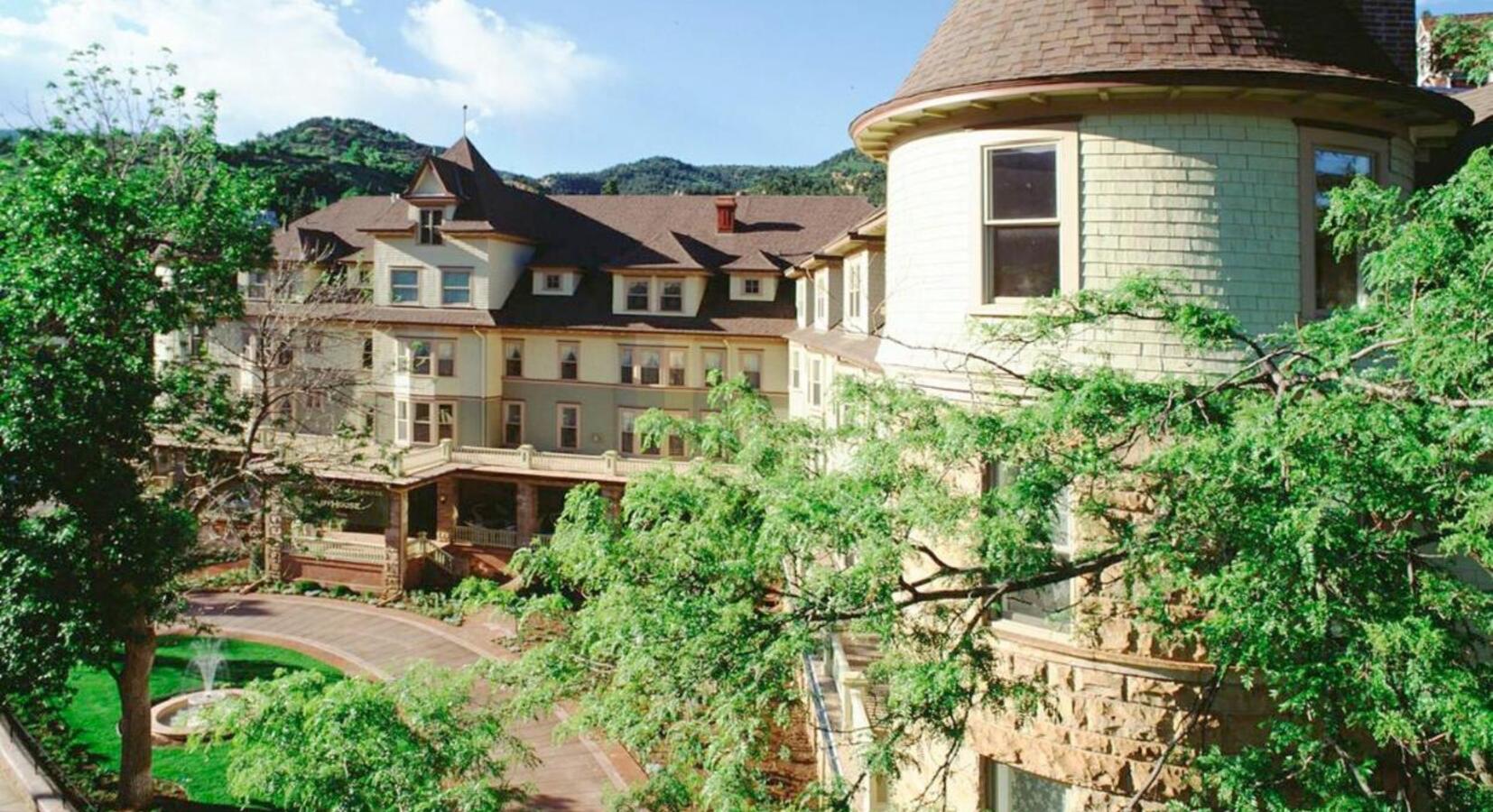 Photo of The Cliff House at Pikes Peak