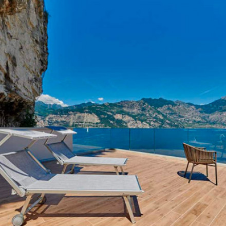 The 18 Best Budget Hotels in the Italian Lakes