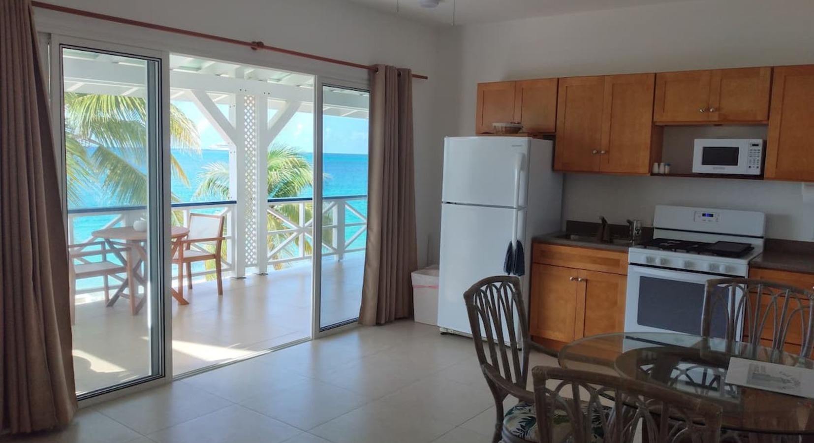 Guest Room Kitchenette