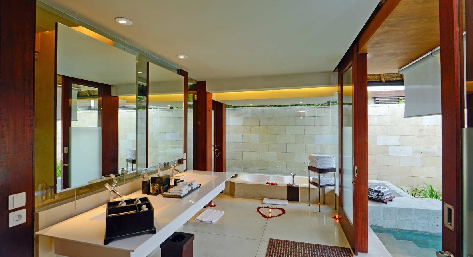 Single Pavilion Bathroom