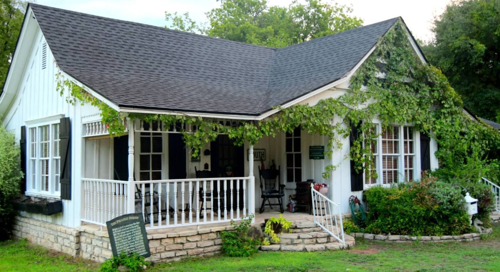 The Prairie House Exterior