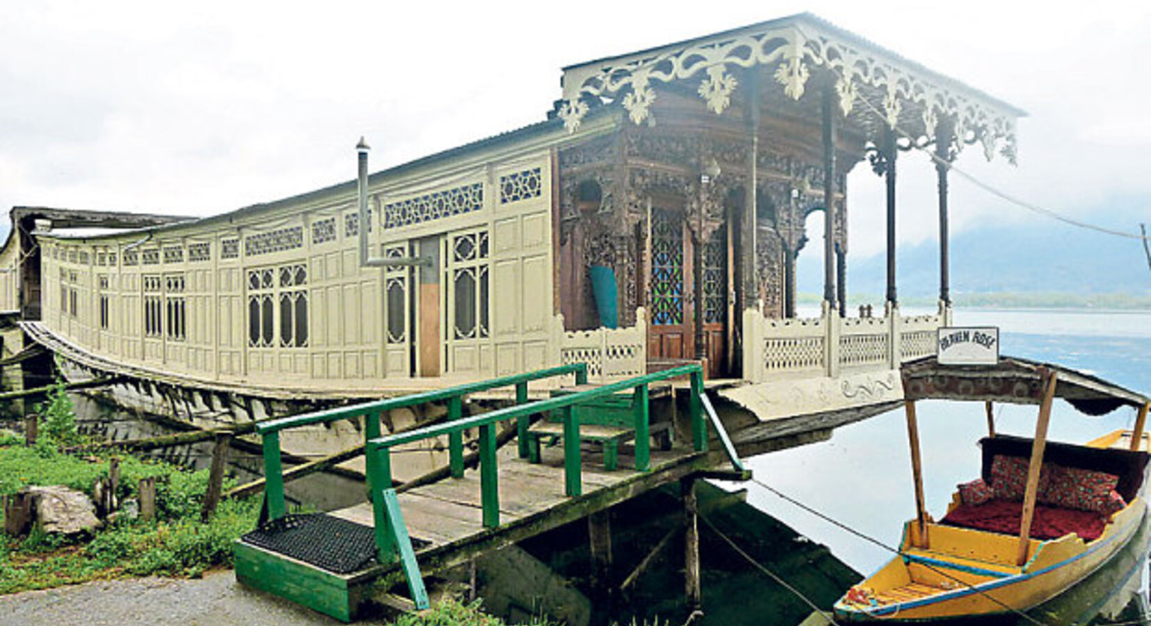 Photo of Butt's Clermont Houseboats