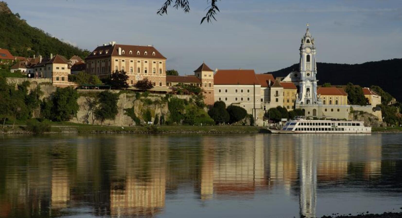 Photo of Hotel Schloss Durnstein 