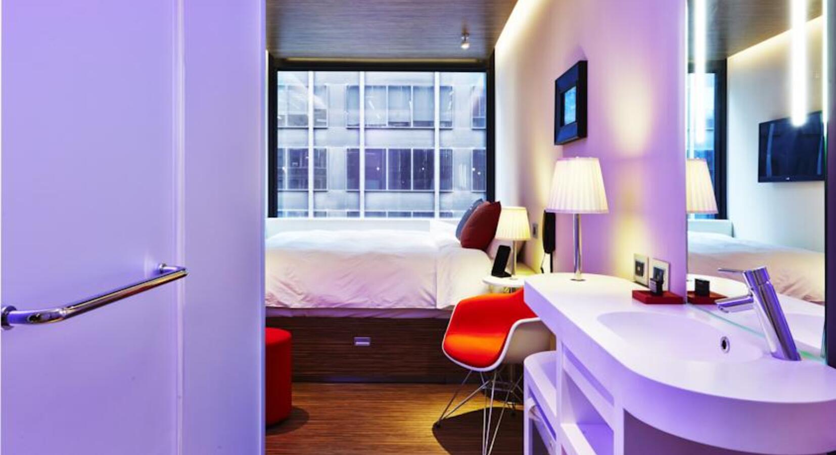 CitizenM Bedroom