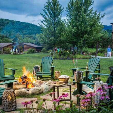 S'mores around the firepit