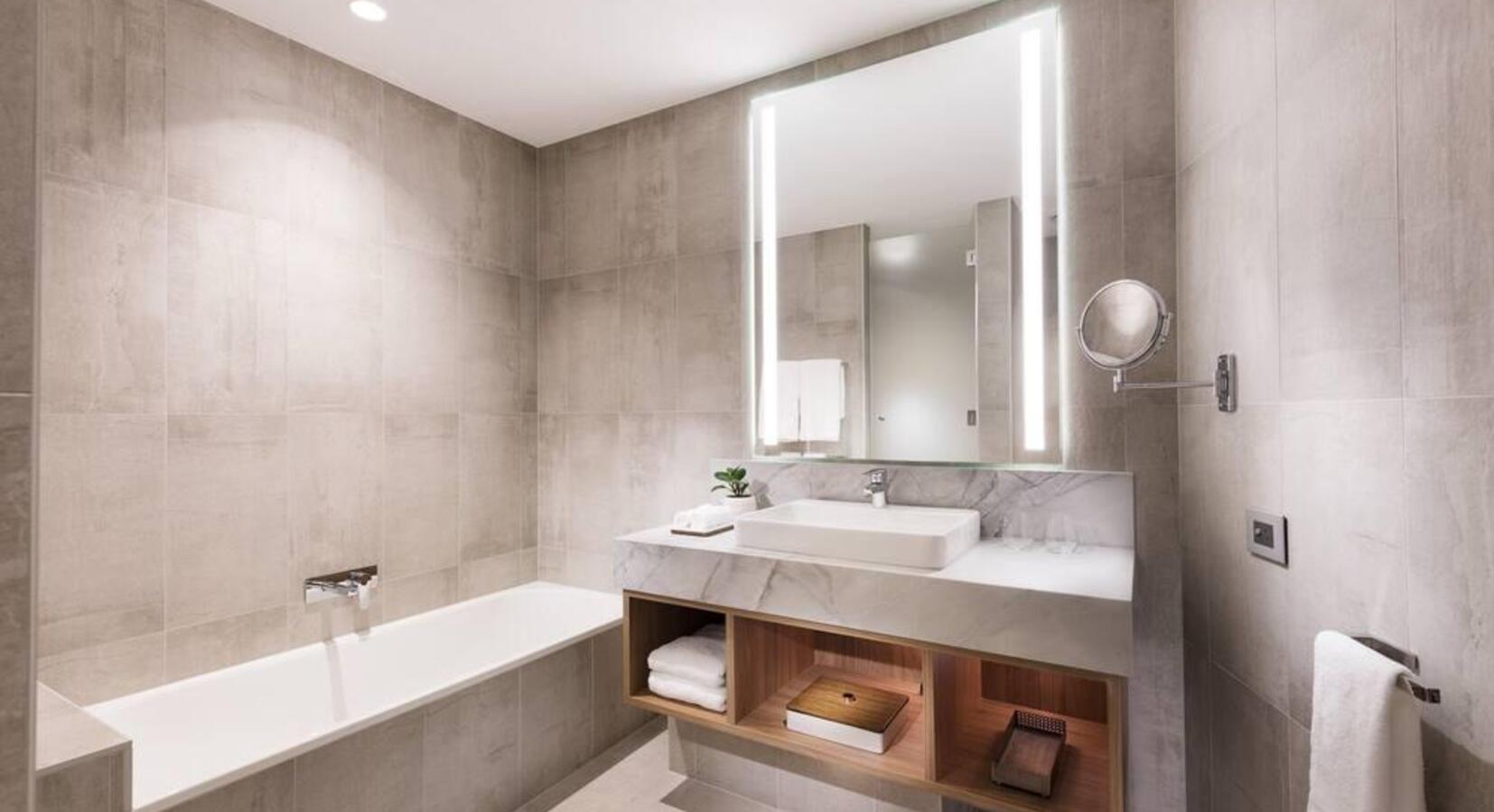 Bathroom with Tub 