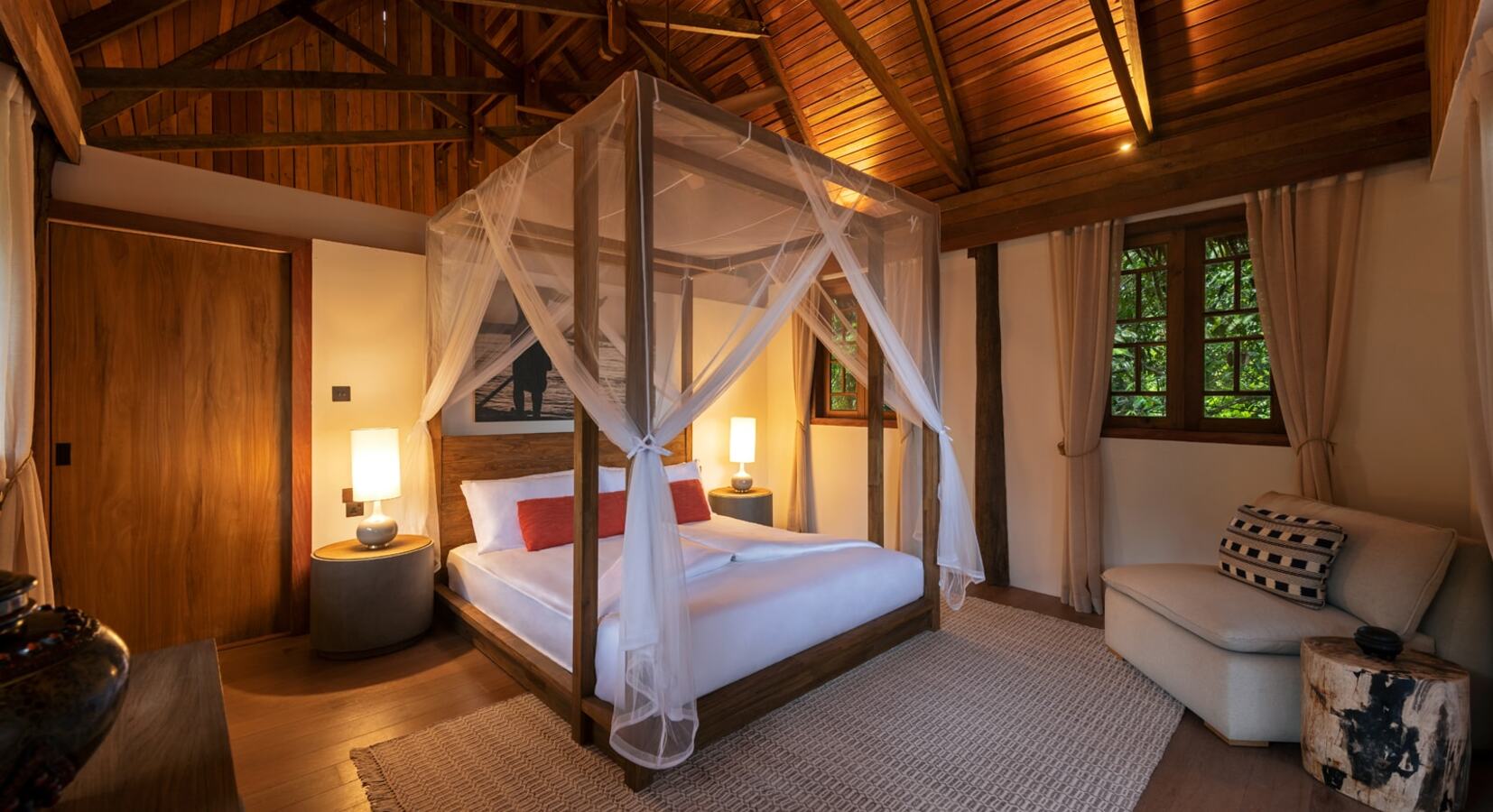 Treetop Villa - Bedroom