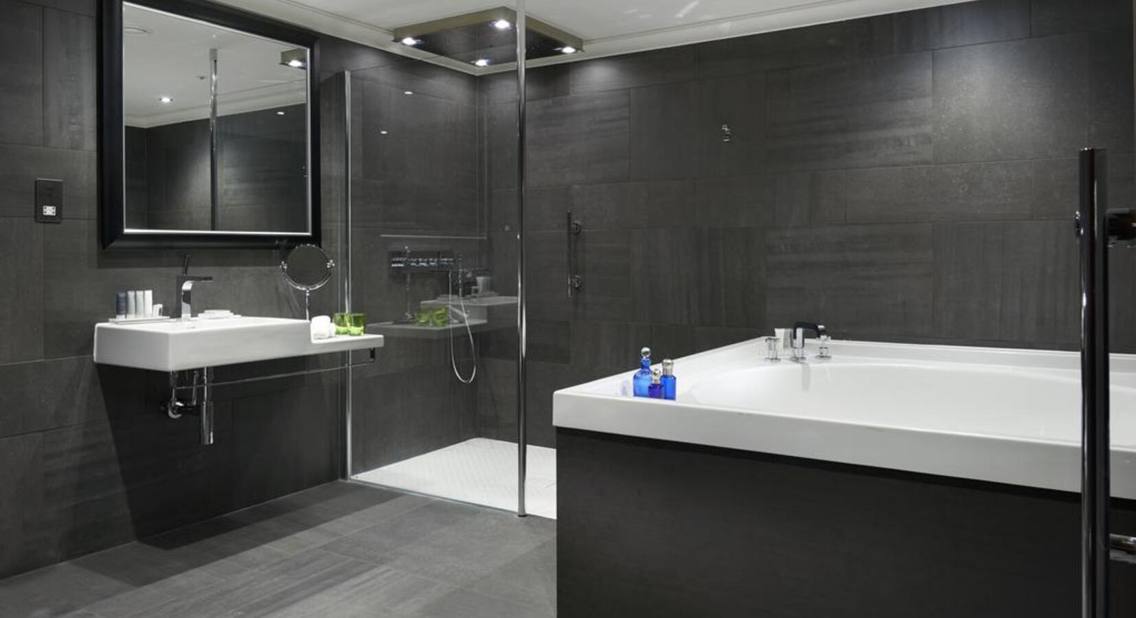 En Suite Bathroom