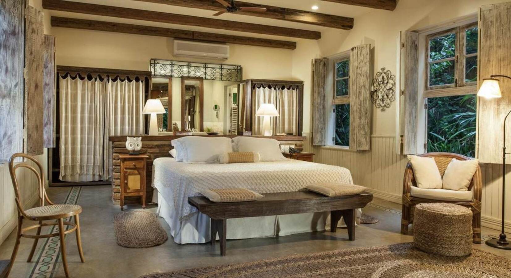 Special Bungalow Bedroom