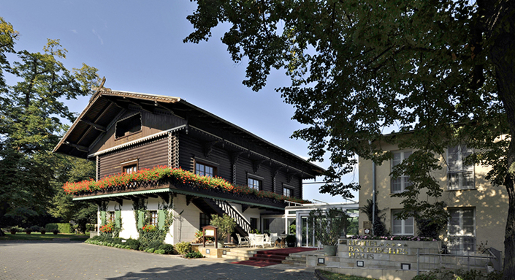 Photo of Hotel Bayrisches Haus