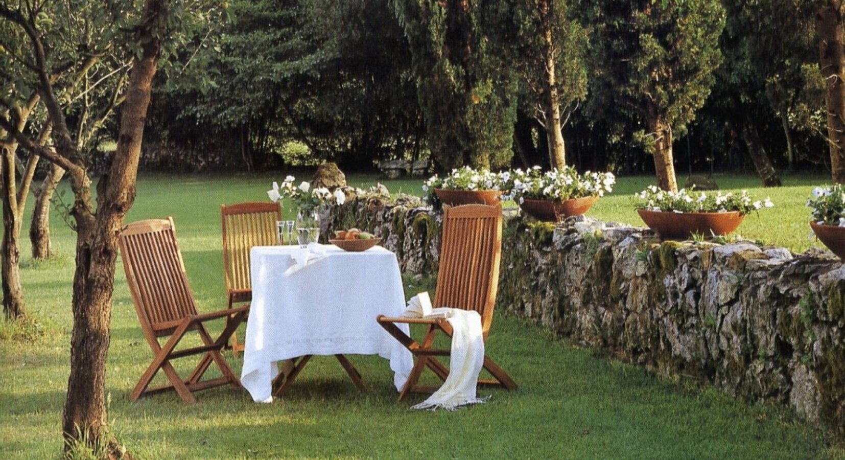 Garden Dining Area