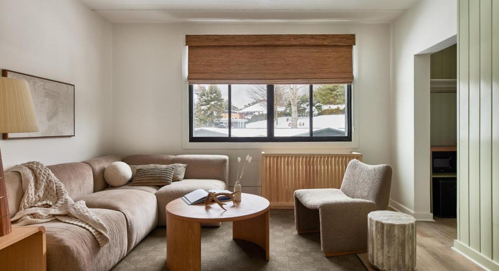 Guest Room Sitting Area