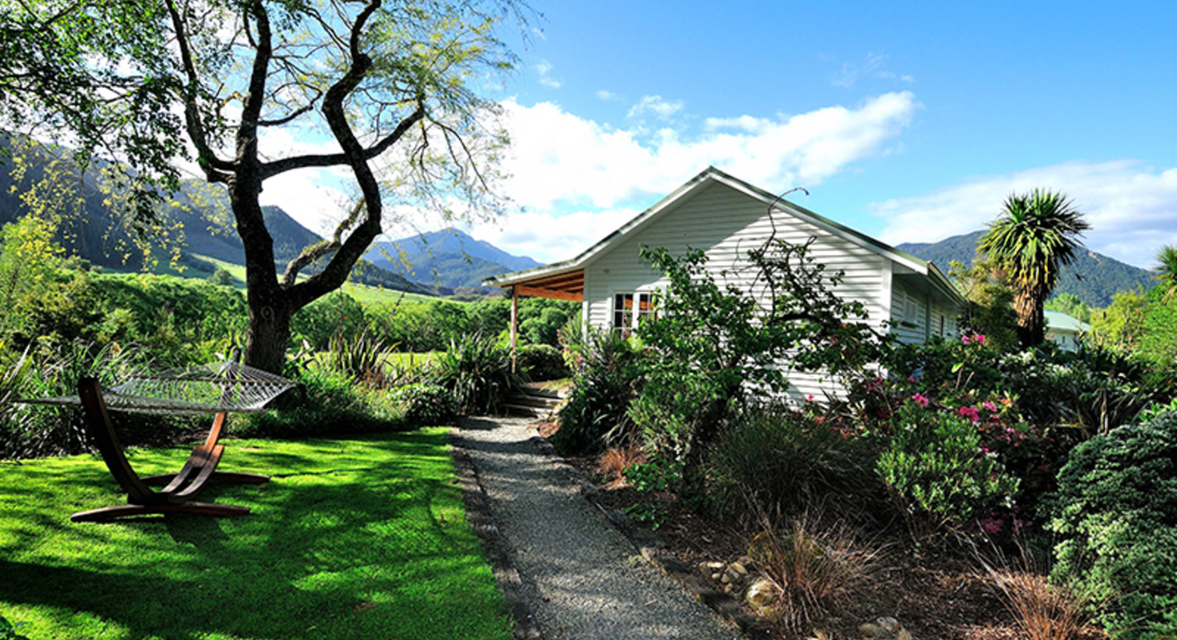 Spectacular Views of The Kahurangi National Park Mountain Ranges