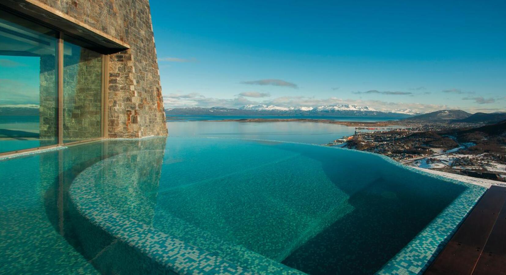 Hotel infinity pool