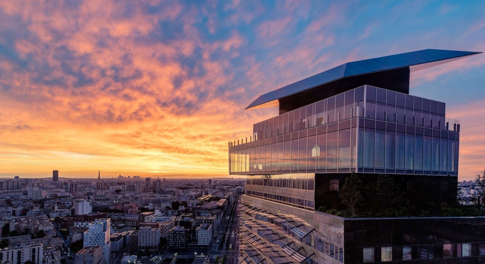 Photo de TOO Hotel Paris