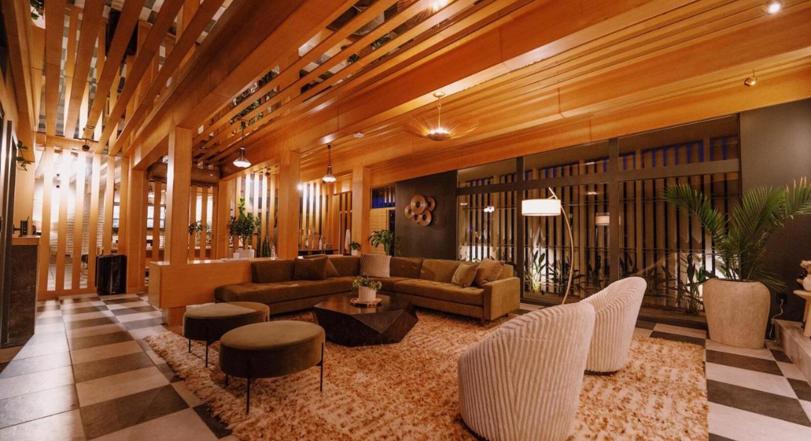 Lobby/Lounge