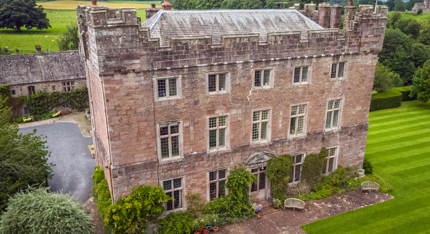 Pele Tower