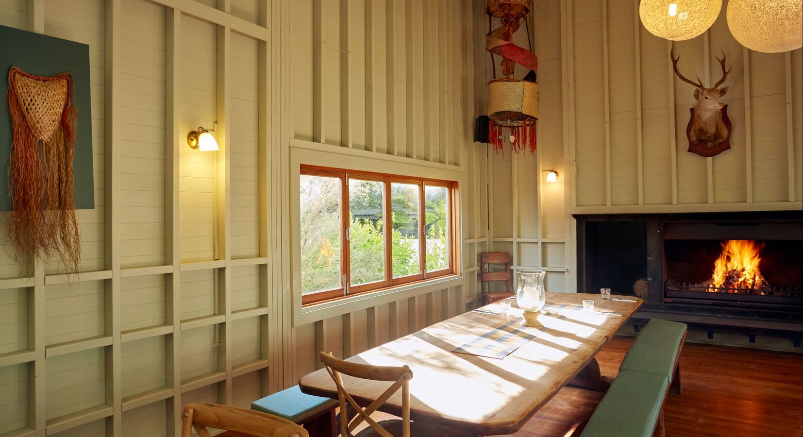 Awaroa Lodge dining room