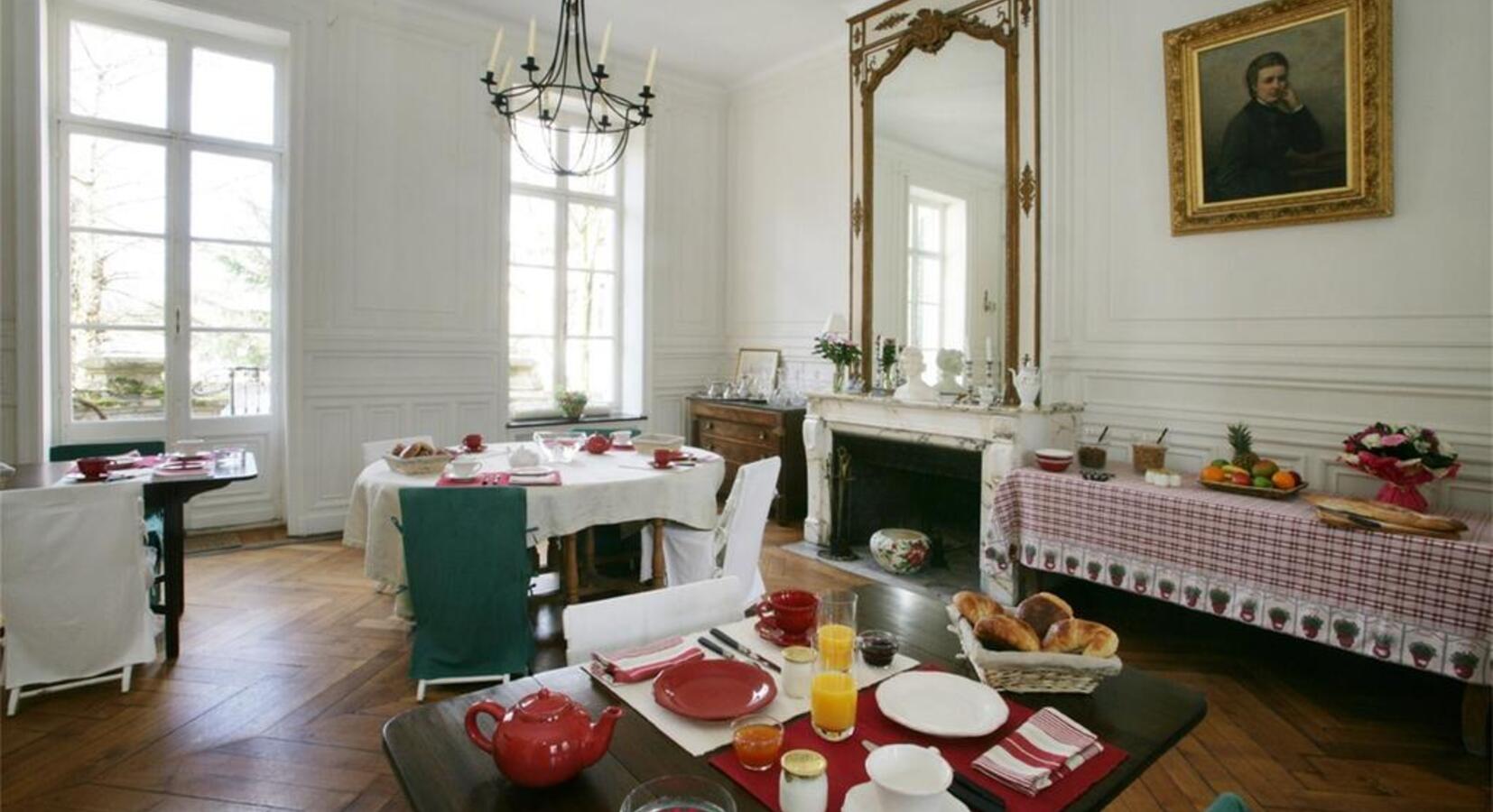 Breakfast Room