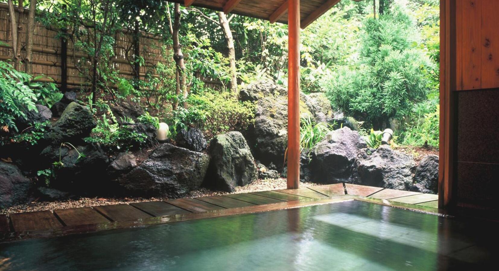 Hotel hot spring