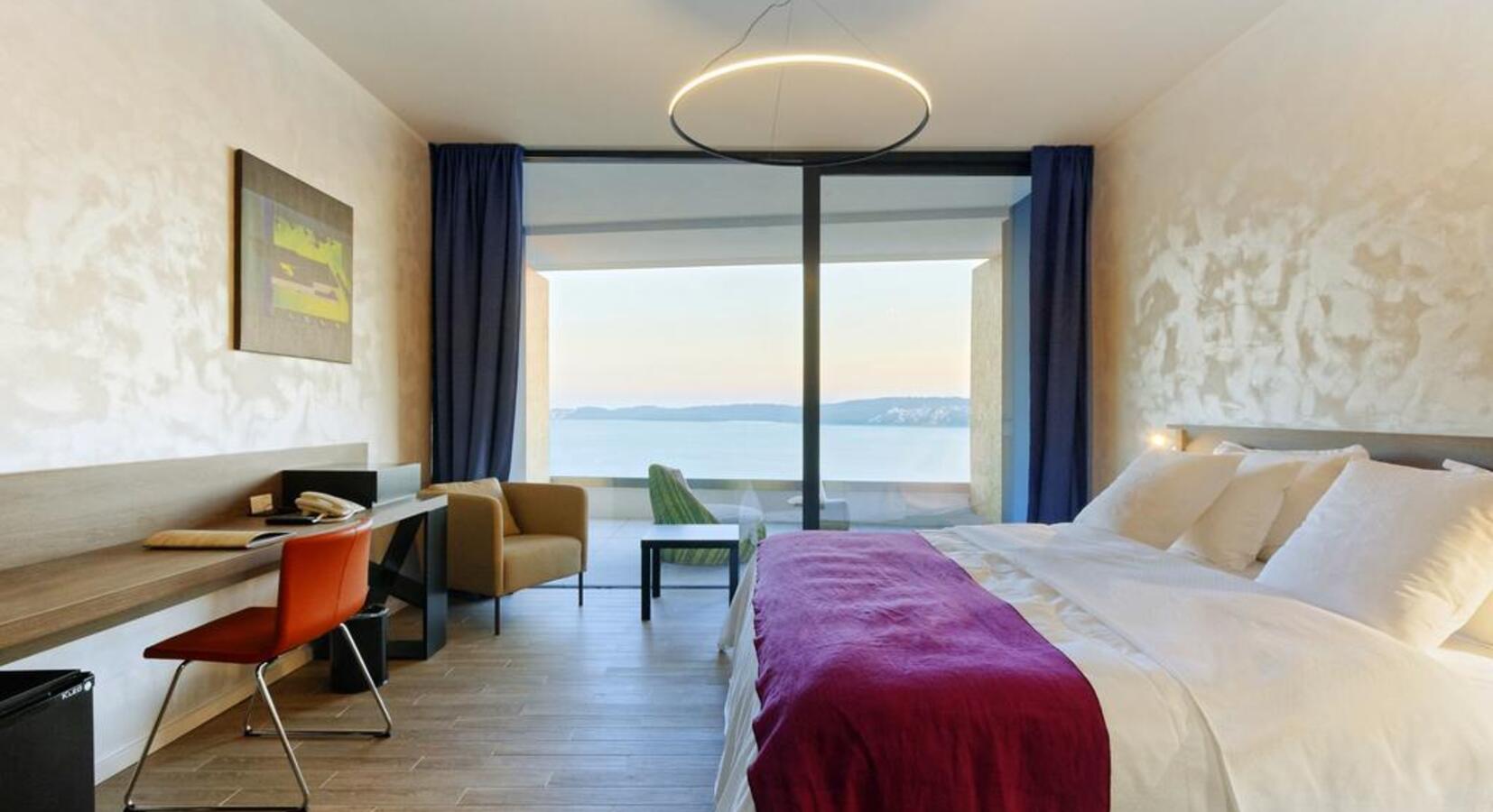 Bedroom with seaview