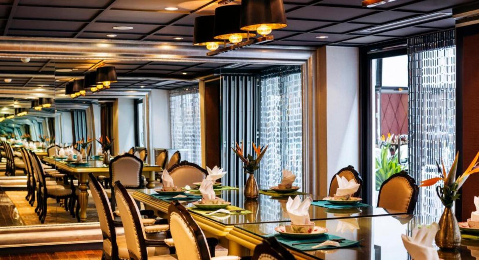 Satine Restaurant