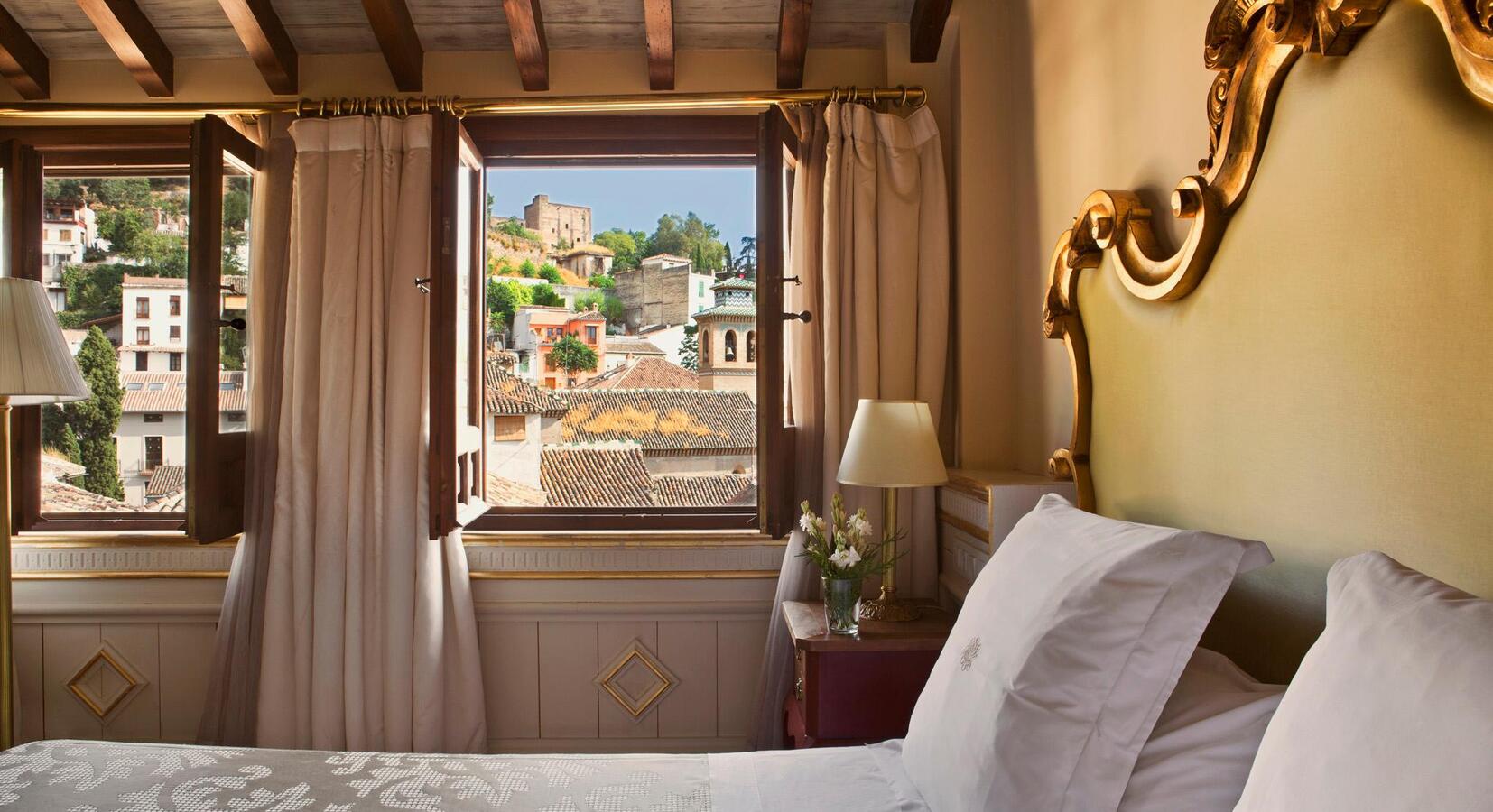 Deluxe Room with Alhambra Views