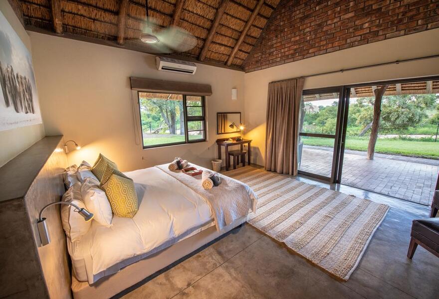 Senalala Luxury Safari Camp