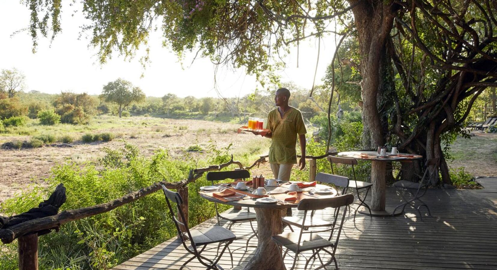 Al fresco dining