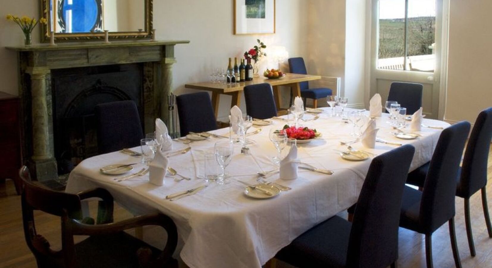 Country House dining room