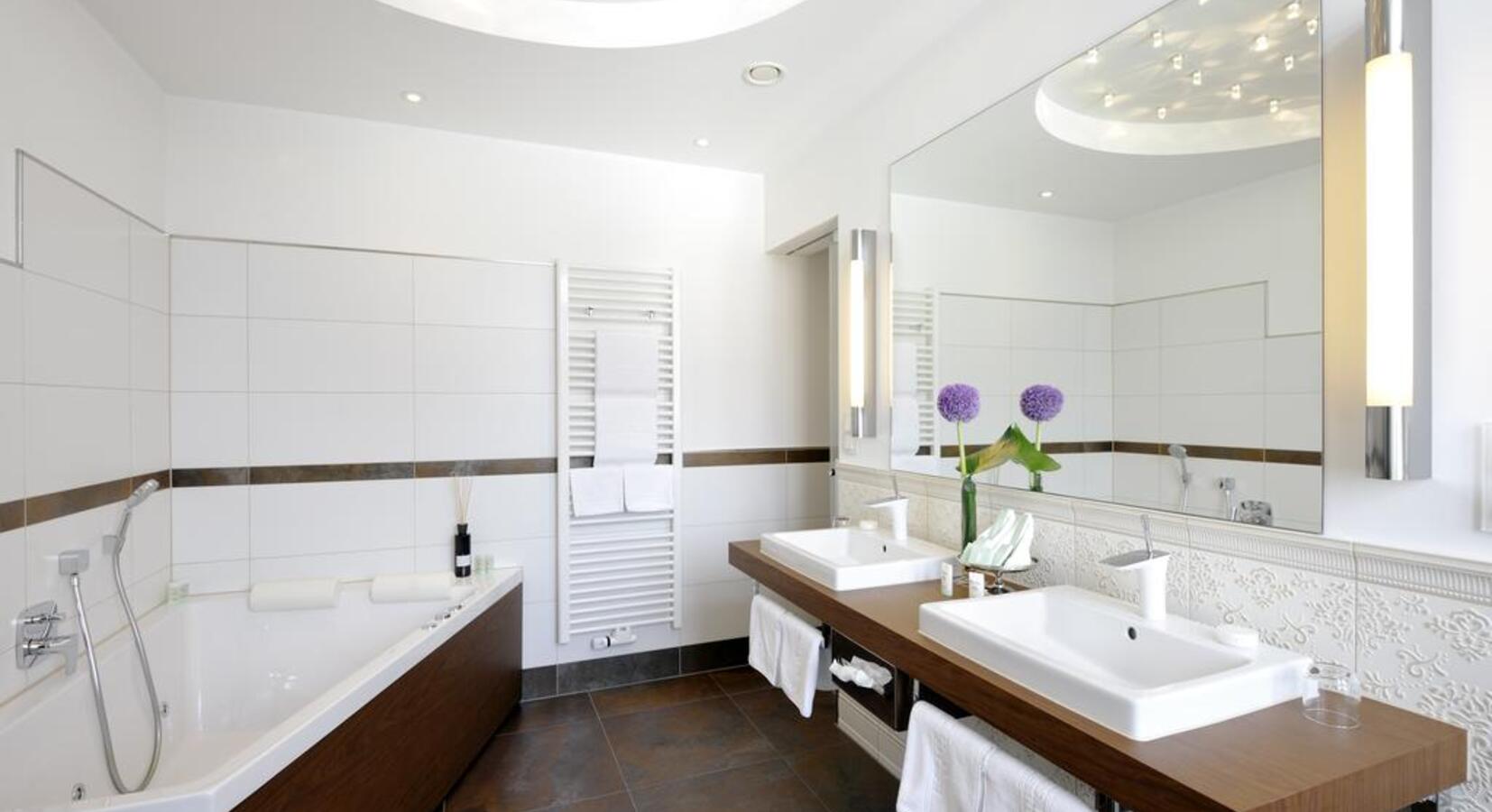 En Suite Bathroom