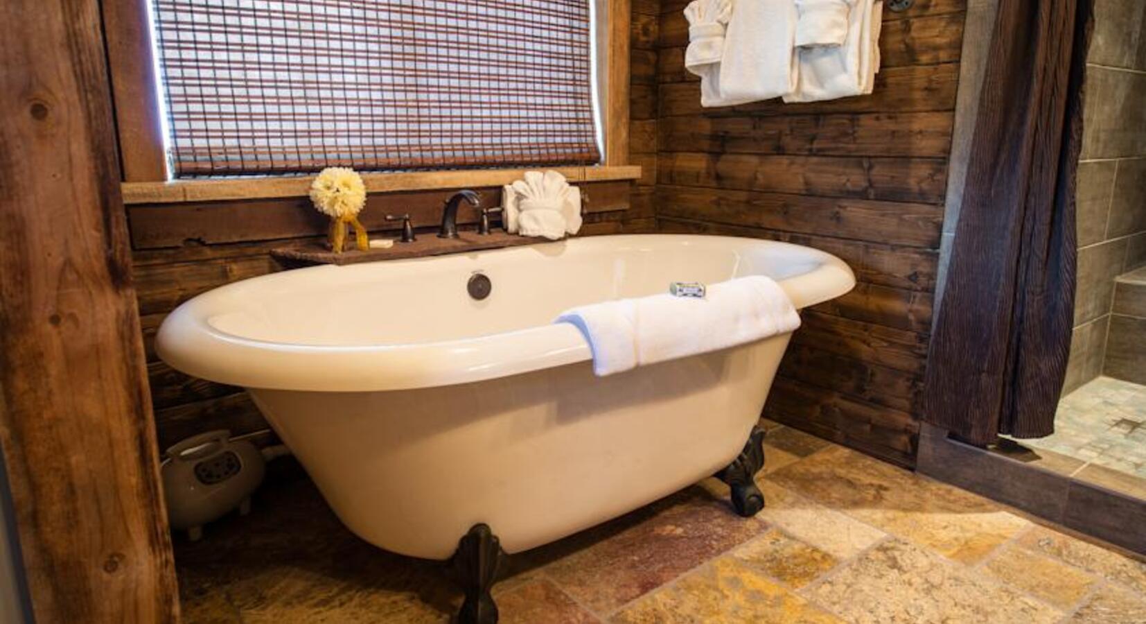 Hotel Bathroom Tub