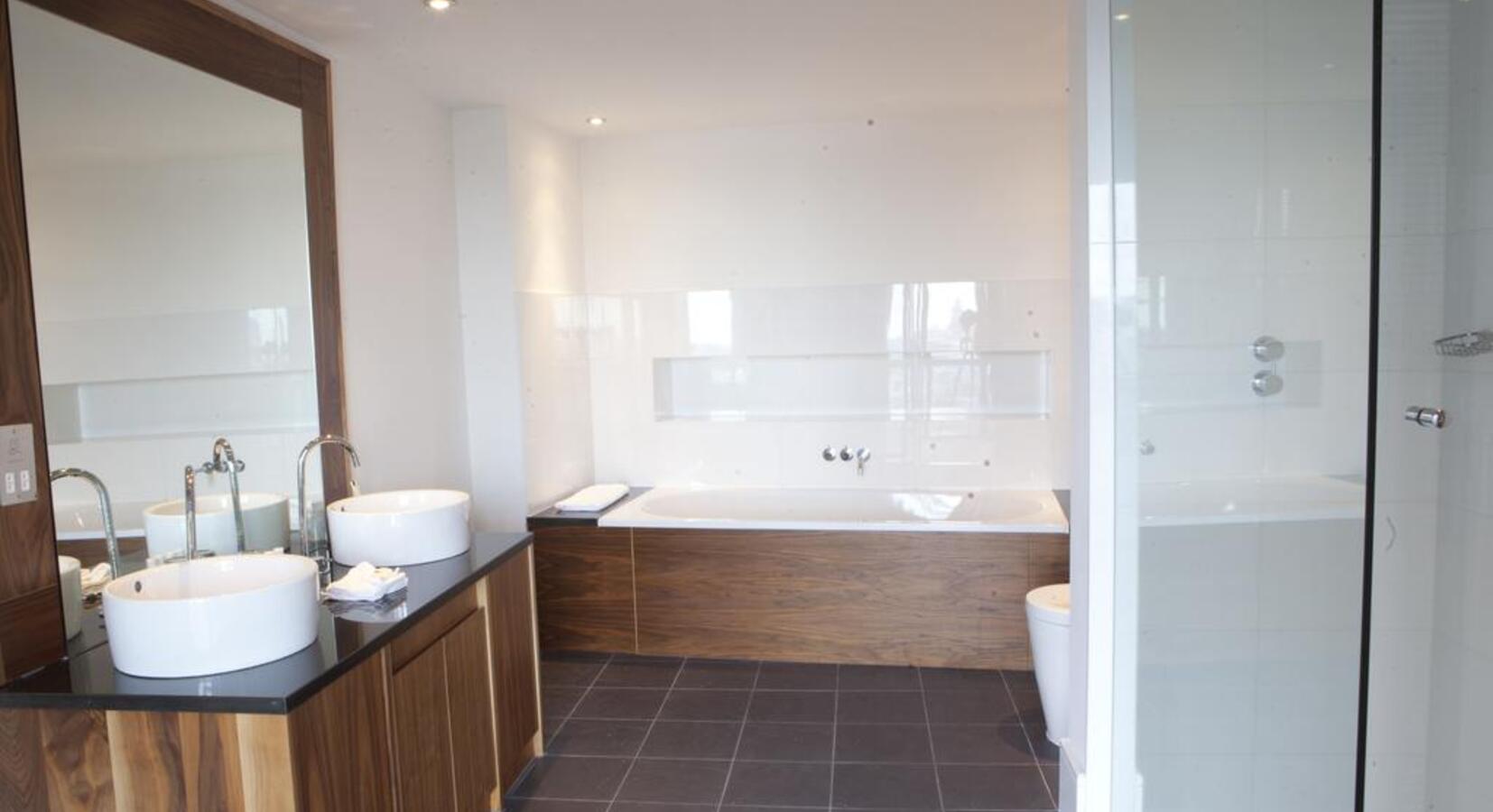 En Suite Bathroom