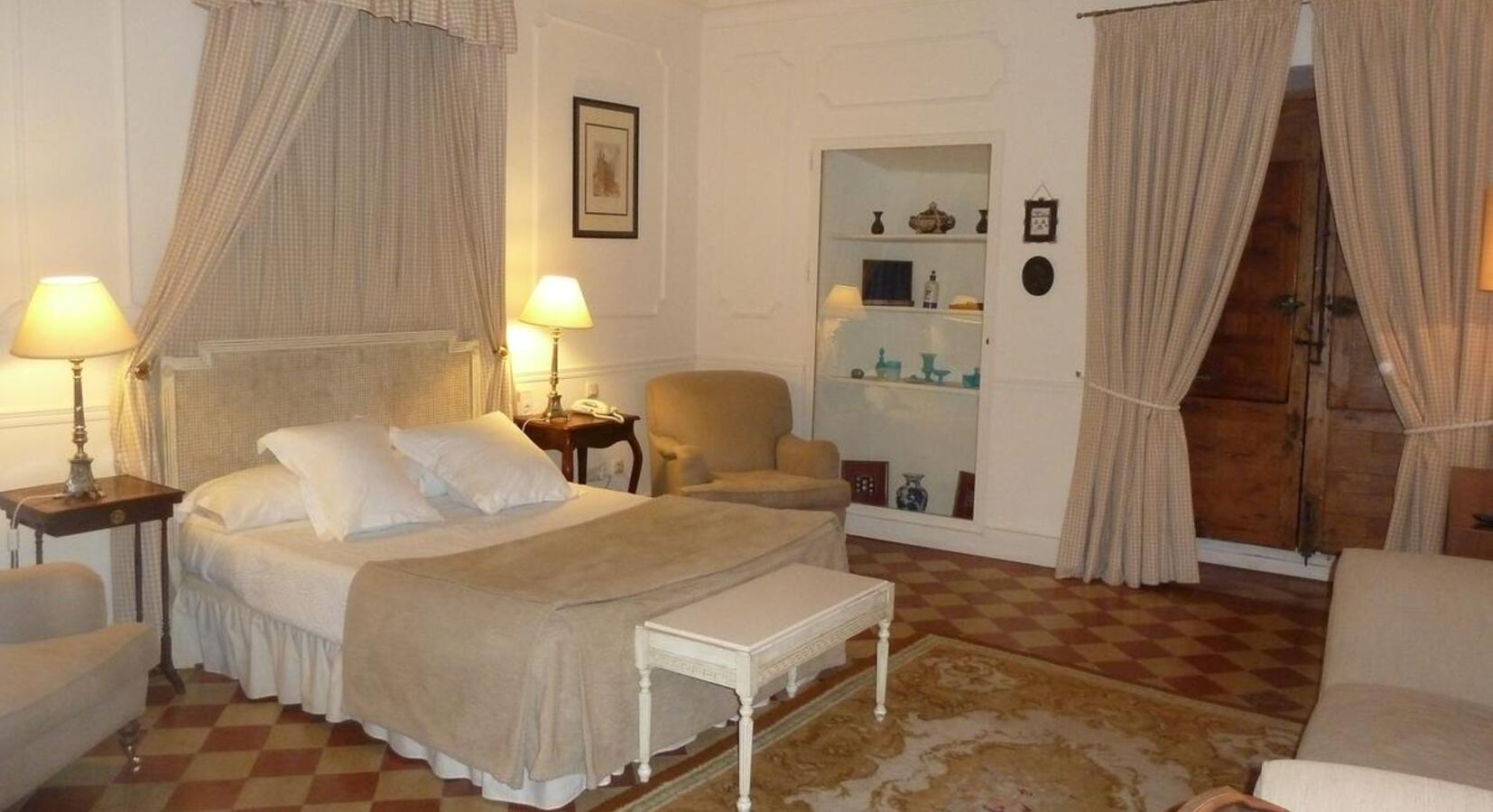 Double Room / Suite