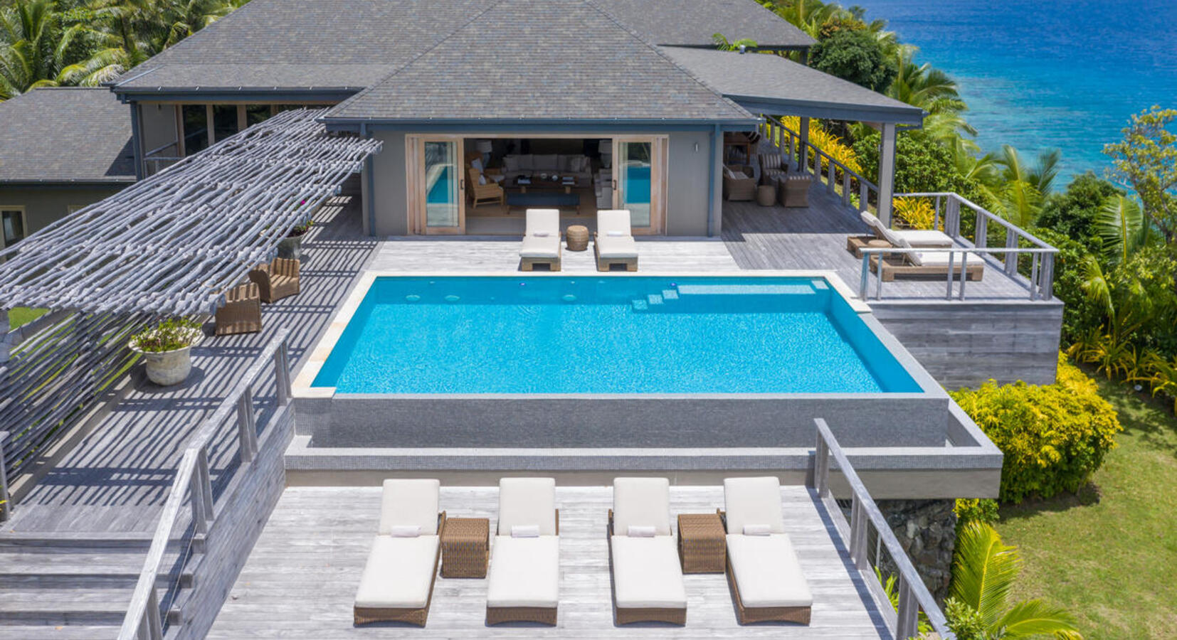 Four-Bedroom Ocean Residence Pool