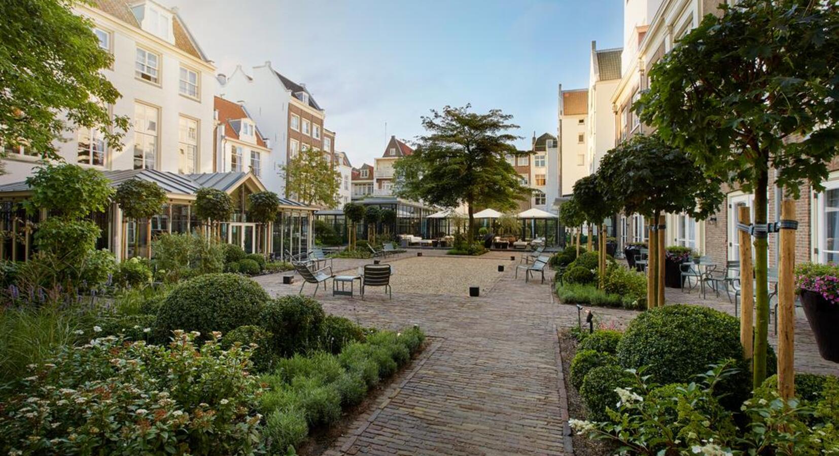 Courtyard garden