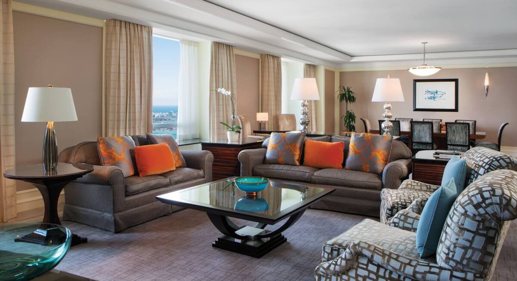 Presidential suite sitting room