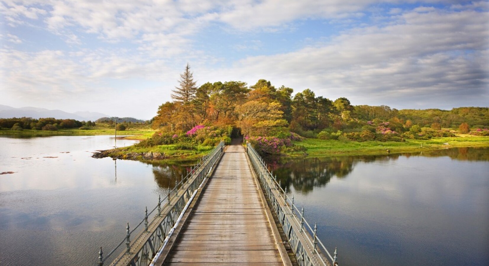 Bridge to peaceful heaven