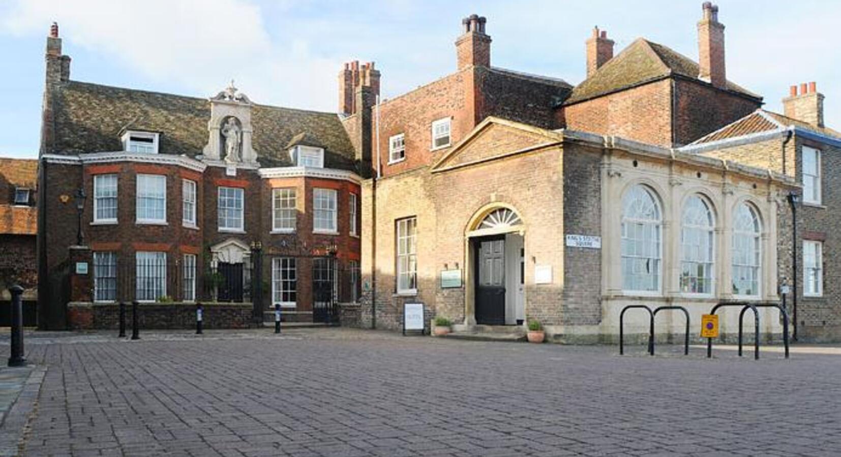 Photo of Bank House