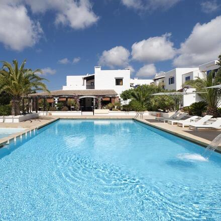 Hotel swimming pool