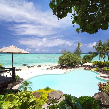 Pool with Sea Views