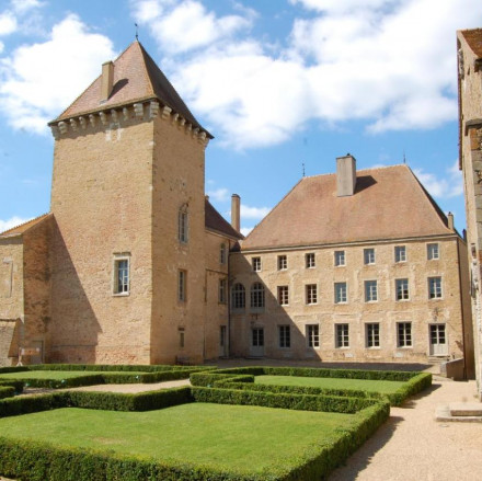 14 Best Château Hotels in Burgundy