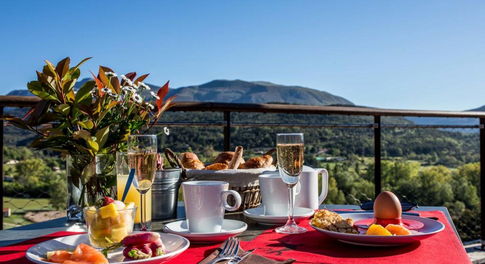 Outdoor dining and view