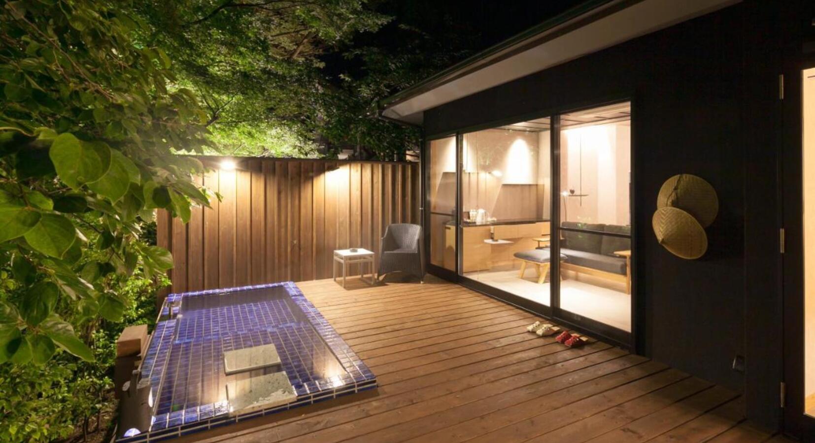 Private outdoor onsen