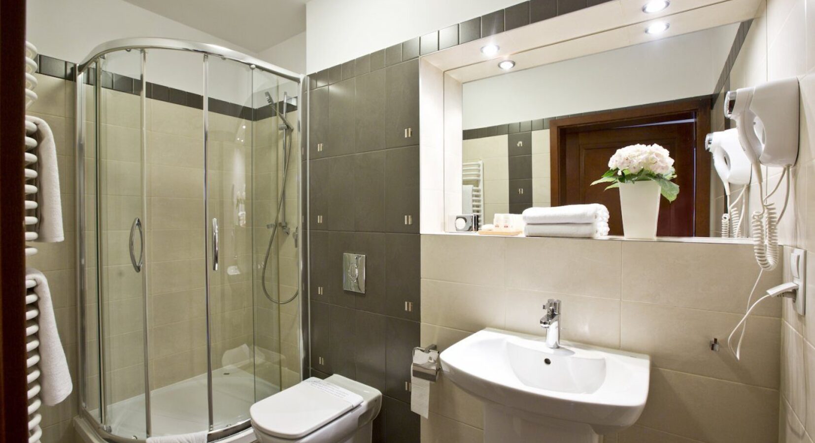 En suite Shower Room