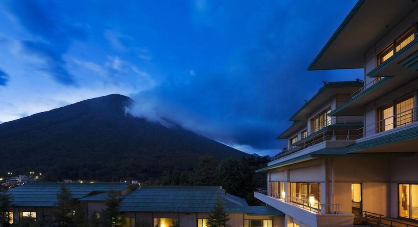 The hotel and Mt. Nantai