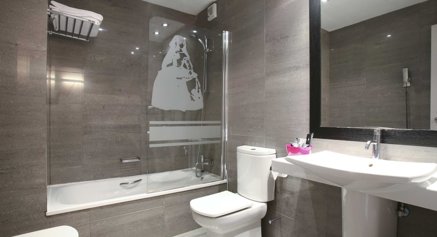 En Suite Bathroom